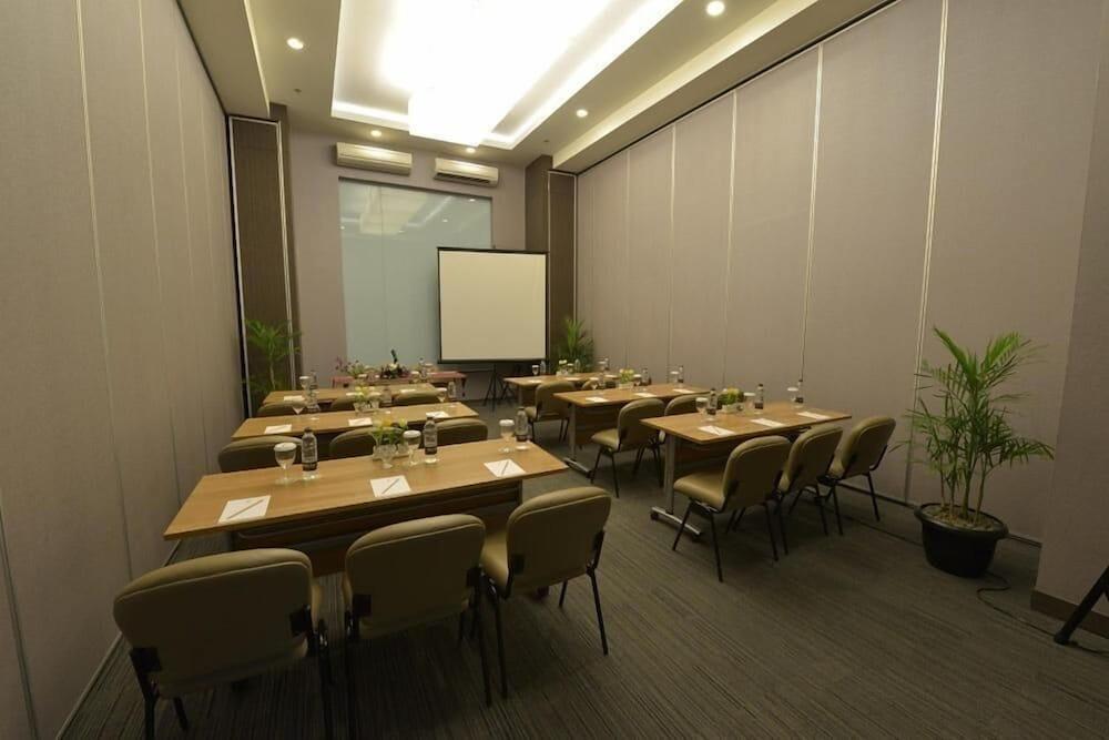 Pranaya Boutique Hotel Serpong Eksteriør bilde